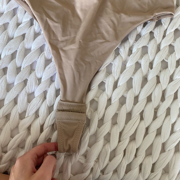 Bodysuit low back shapewear - Picture 4 of 4